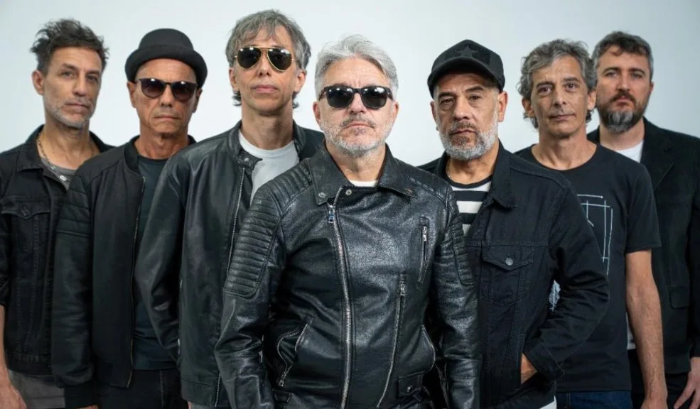 Estelares, los 'lobos' del rock argentino que llegan a conquistar al Festival Cordillera 6 Estelares, los 'lobos' del rock argentino que llegan a conquistar al Festival Cordillera La banda de rock argentina Estelares hará su debut en el Festival Cordillera 2025. Hablamos con su bajista, 'Pali' Silvera, sobre el nuevo disco de la agrupación, 'Los Lobos', y lo que puede esperar el público colombiano de su show.