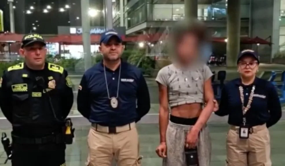 En Barrios Unidos: la deportaron por delincuente Un golpe contra la delincuencia se logró en la localidad de Barrios Unidos. Las autoridades capturaron y deportaron a una mujer transgénero extranjera, acusada de cometer varios delitos que generaron temor entre los vecinos.