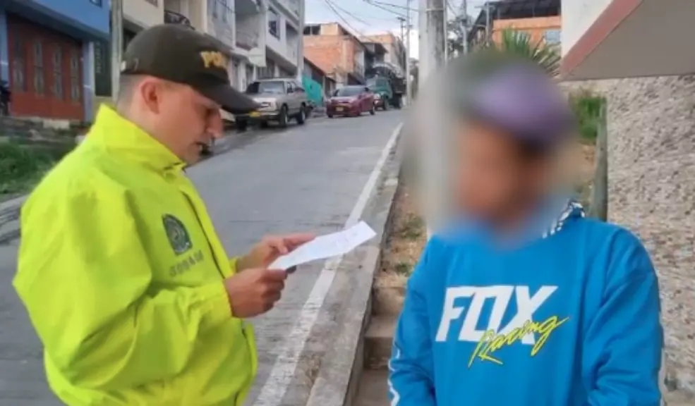 Cayeron dos en Fusagasugá: señalados de homicidios en riña y ataque en vía pública 2 Cayeron dos en Fusagasugá: señalados de homicidios en riña y ataque en vía pública La tranquilidad de los habitantes de Fusagasugá se vio sacudida en los últimos meses por dos hechos violentos que terminaron con la vida de dos ciudadanos. Sin embargo, en las últimas horas, la Policía de Cundinamarca confirmó la captura de los presuntos responsables, quienes ya están en manos de la justicia.