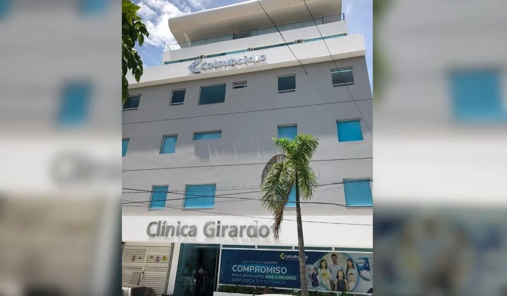 En Girardot: entraron a clínica y balearon a un paciente en plena sala de urgencias 1 En Girardot: entraron a clínica y balearon a un paciente en plena sala de urgencias Un hombre de 25 años de edad fue atacado descaradamente a bala dentro de una clínica del municipio de Girardot (Cundinamarca), hecho por el que este sujeto hoy se encuentra bajo pronóstico reservado, debido a las múltiples heridas que le causó su atacante.