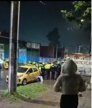 En Rafael Uribe: taxista fue asesinado a tiros por un sicario 2 En Rafael Uribe taxista fue asesinado a tiros por un sicario