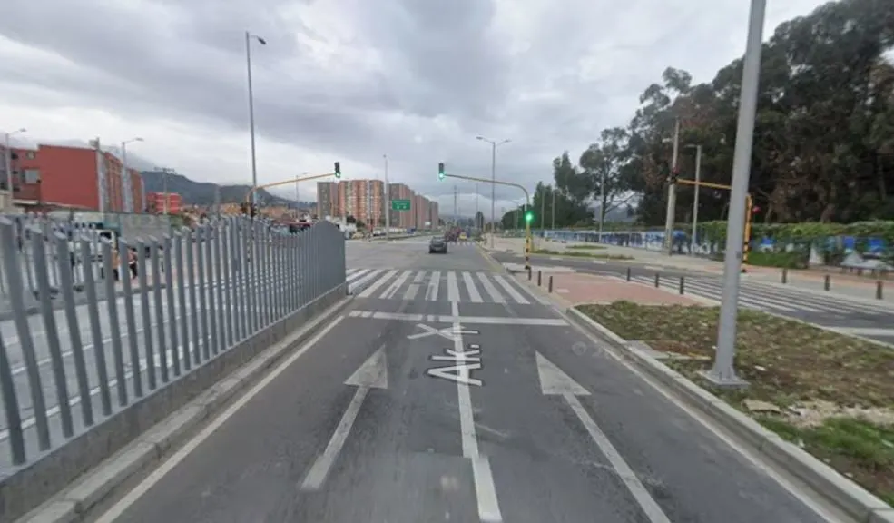 En Usme: Abuelita de 78 años murió tras ser arrollada por una moto Abuelita de 78 años fue arrollada por una motociclista cerca de la estación de TransMilenio Danubio Azul, en la localidad de Usme. La mujer presentó complicaciones de salud y, después de tres días, terminó falleciendo.