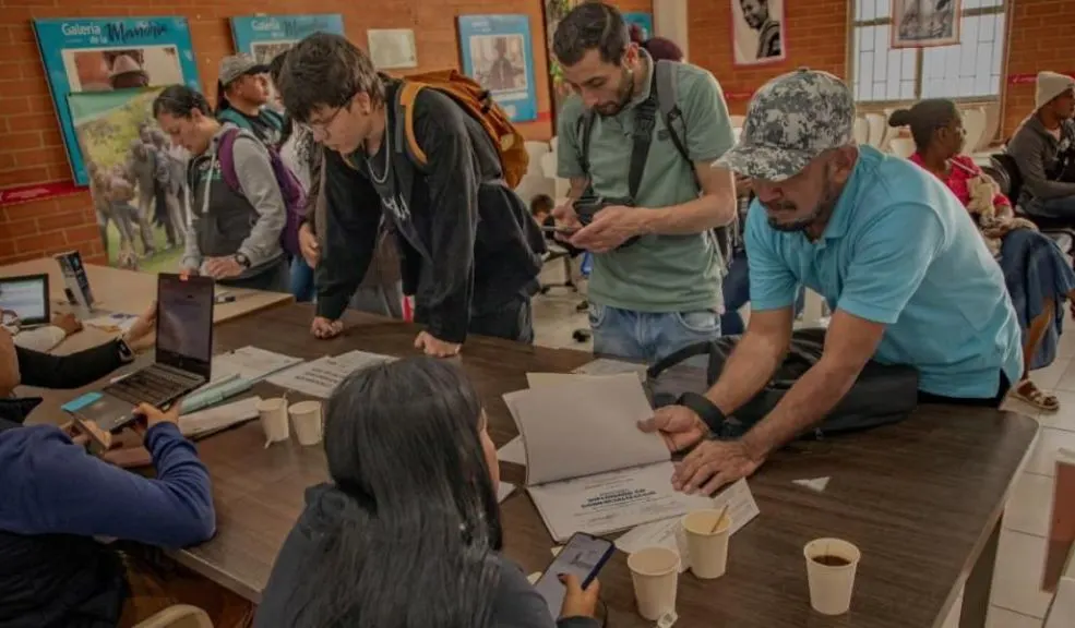 Feria de Empleo en Rafael Uribe: 100 vacantes disponibles Si está buscando camello, póngale cuidado a esta oportunidad. Este miércoles 17 de septiembre llega a la Localidad de Rafael Uribe una Feria de Empleo que oferta 100 vacantes para ser operario de tienda.