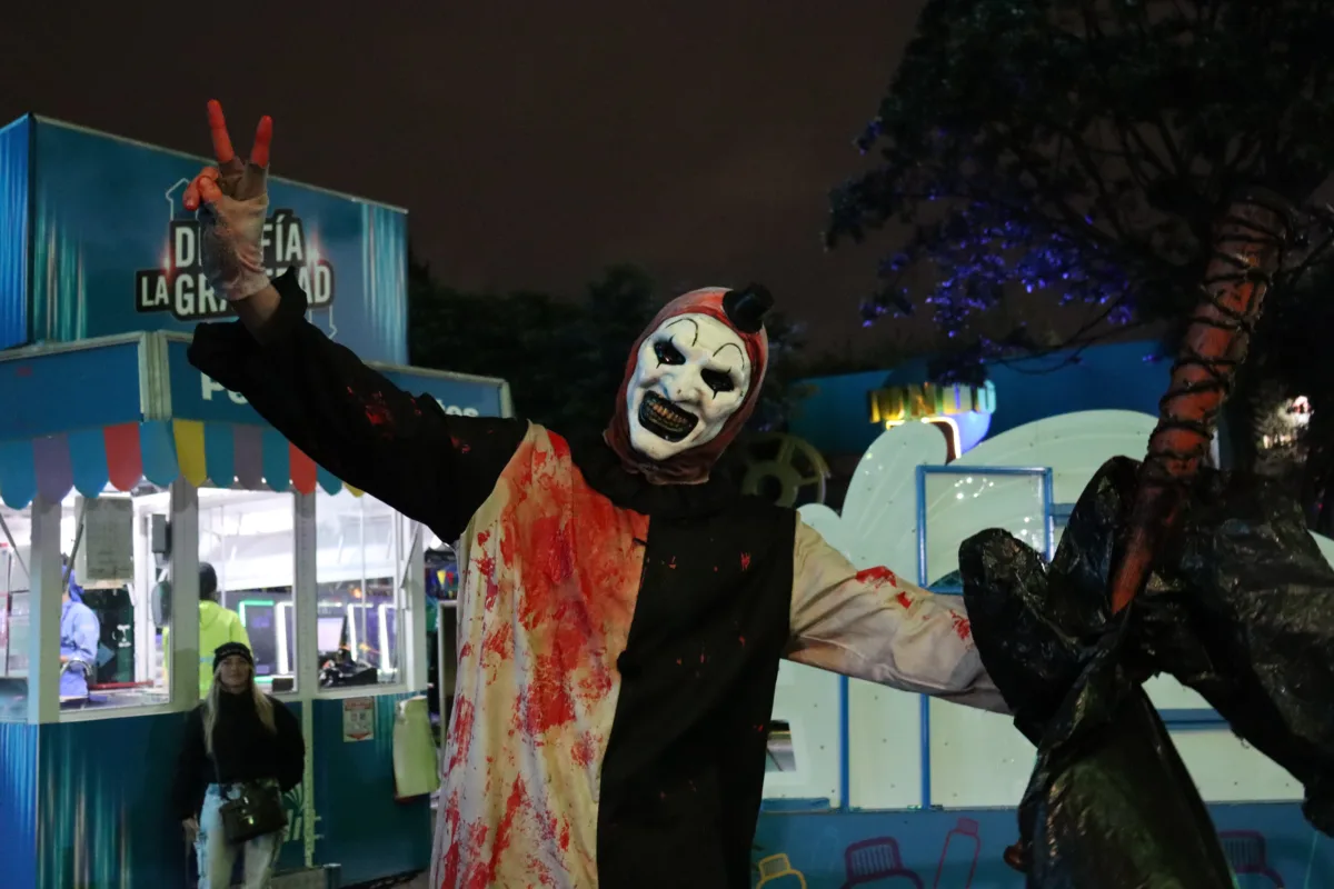 Llega Terror al Parque 5: una experiencia espeluznante e imperdible 1 En Terror al Parque podrás disfrutar de estaciones como: Tortura, Viaje Fobia, Cementerio Zombie, entre otras más.