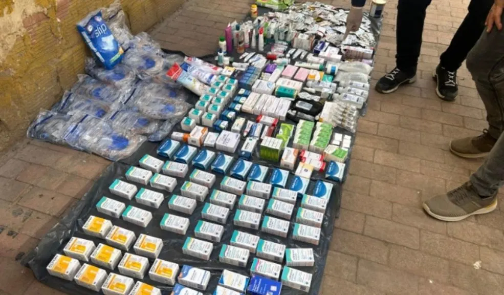 En Kennedy: incautan 70 kilos de medicamentos vencidos en María Paz Las autoridades decomisaron, en un operativo realizado en María Paz (Kennedy), 70 kilos de medicamentos vencidos, retiraron armas blancas, capturaron personas y recuperaron espacio público.