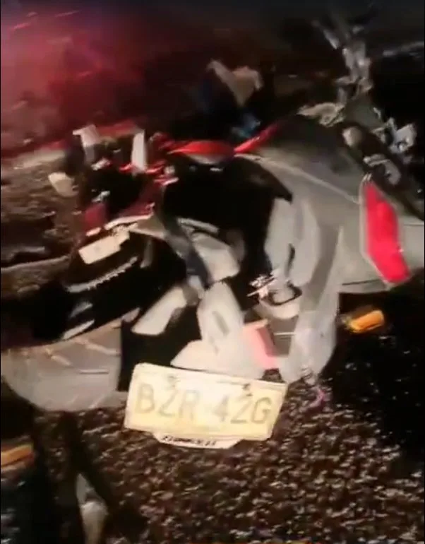 Tragedia en Cundinamarca: joven motociclista murió por accidente vial 1 Joven motociclista murió tras aparatoso choque durante competencia ilegal entre motos