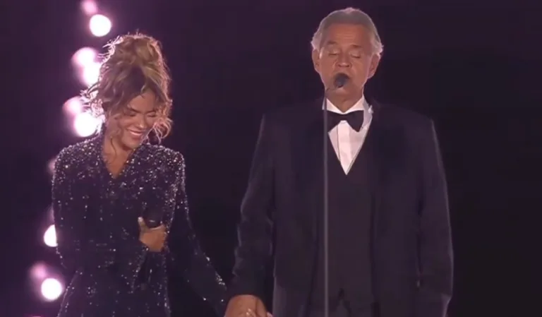 Karol-G-se-lucio-en-el-Vaticano.-Canto-con-Andrea-Bocelli