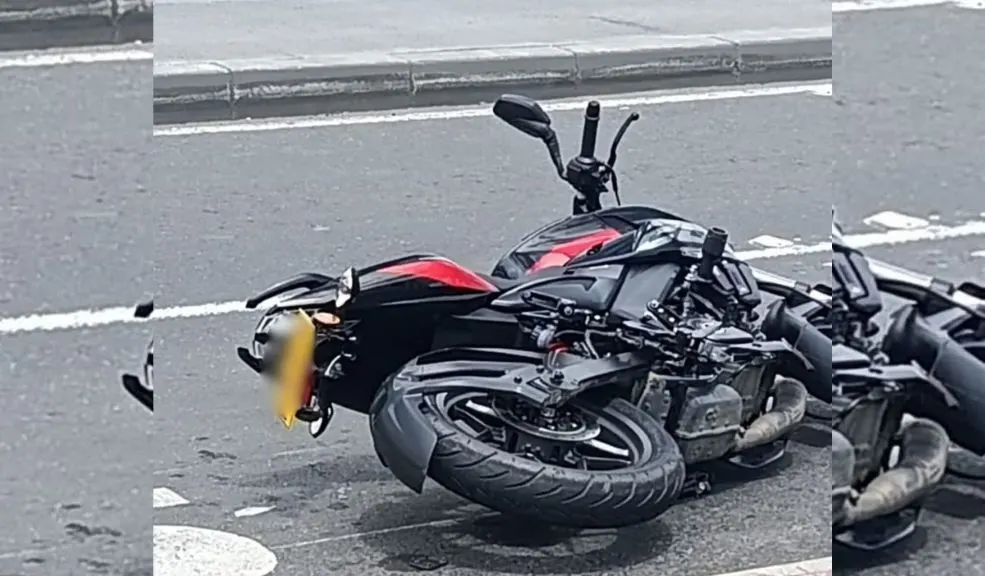 Más detalles del accidente en Usme: mujer perdió la vida tras ser arrollada por una moto Momentos de angustia y temor se vivieron en el barrio El Portal, localidad de Usme, tras un fuerte estruendo que alertó sobre la muerte de una mujer en un siniestro vial que también dejó a un hombre herido.