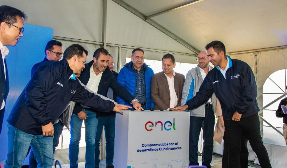Nueva Subestación Eléctrica Tren de Occidente de Enel refuerza la energía en Cundinamarca 2 Nueva Subestación Eléctrica Tren de Occidente de Enel refuerza la energía en Cundinamarca Enel Colombia pone en operación la nueva Subestación Eléctrica Tren de Occidente, la cual le dará energía al tren 100% eléctrico que transportará a 130.000 personas entre Bogotá y los municipios de Facatativá, Madrid, Mosquera y Funza.