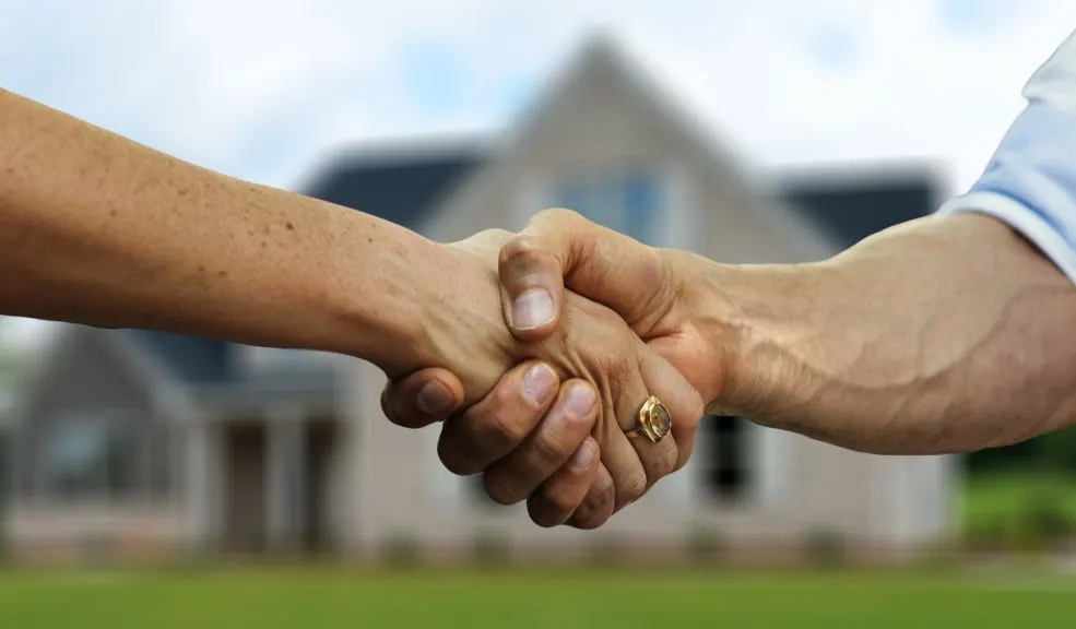 Oportunidad para conseguir casa propia: el FNA lanza la Semana de la Vivienda Usada Si busca comprar casa propia y no sabe a dónde acudir para conocer proyectos de vivienda usada, el Fondo Nacional del Ahorro (FNA) realizará una feria del 15 al 21 de septiembre, donde podrá informarse sobre créditos disponibles, opciones de casas y apartamentos, y todo lo relacionado con la compra de vivienda usada.