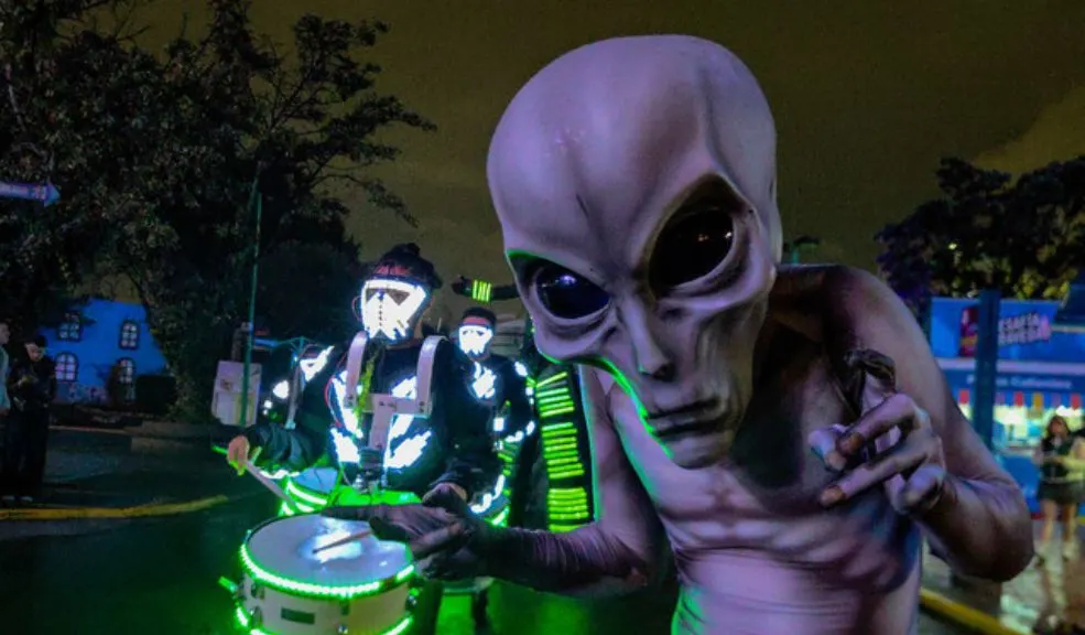 Llega Terror al Parque 5: una experiencia espeluznante e imperdible 3 Llega Terror al Parque 5: una experiencia espeluznante e imperdible ¡Prepárate para vivir una experiencia completamente espeluznante! Terror al Parque 5 llega a Mundo Aventura del 19 de septiembre al 2 de noviembre. Disfruta el mes de Halloween con nuevas estaciones de terror y la emoción de todas sus atracciones extremas.