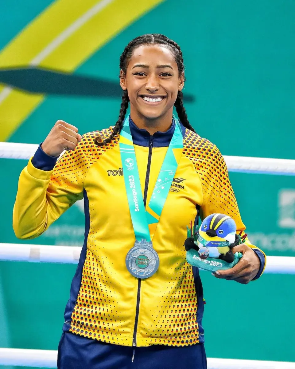 El barrio Lourdes tiene a su mundialista del boxeo: Valeria Arboleda. Entrevista 2 El barrio Lourdes tiene a su mundialista del boxeo: Valeria Arboleda. Entrevista Q'HUBO entrevistó a Valeria Arboleda. Creció y se formó en el barrio Lourdes (Santa Fe), y hoy es medallista de bronce a nivel mundial en el boxeo. Le contamos su historia.