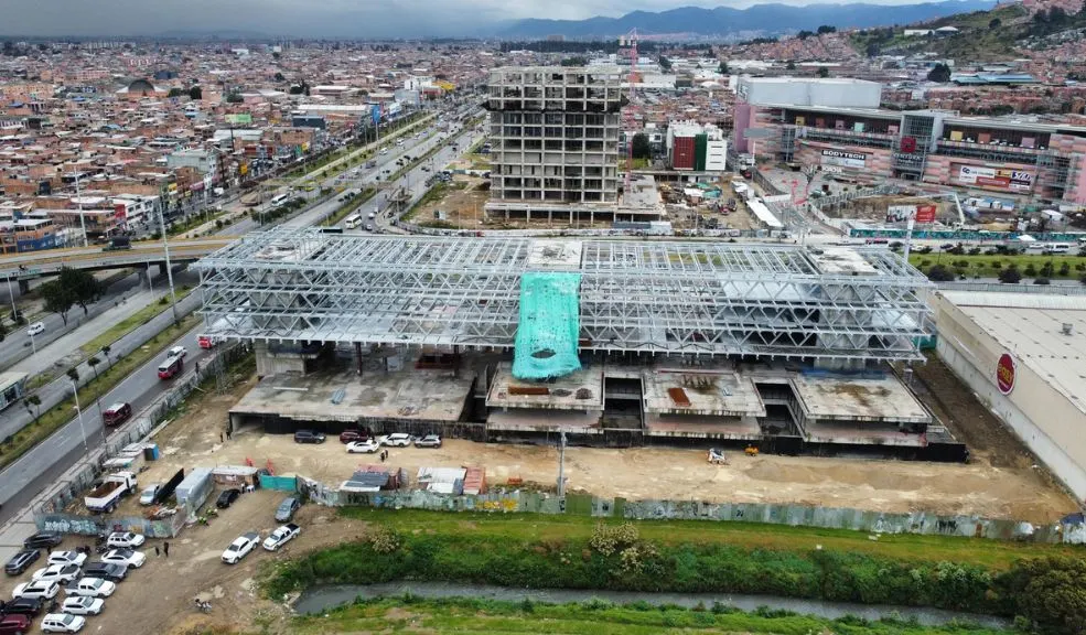 En Soacha, estudiar Medicina gratis y cerca será una realidad en 2026 2 En Soacha, estudiar Medicina gratis y cerca será una realidad en 2026 Soacha consolida un polo educativo con dos nuevas sedes universitarias: más de 5.000 cupos y diversidad académica para 2026.