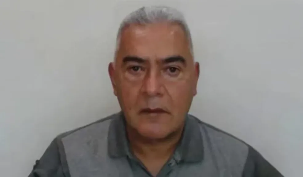 A la cárcel Juan Diego Marín el hijo de 'papa pitufo' por atacar a su expareja en Cartagena La Fiscalía General de la Nación judicializó a Juan Diego Marín Franco por intentar asesinar con un arma cortopunzante a su expareja en Manzanillo del Mar, Cartagena. El ataque, ocurrido el 23 de septiembre, dejó a la víctima gravemente herida y en riesgo de muerte. Un juez le impuso medida de aseguramiento en centro carcelario mientras avanza la investigación por feminicidio en grado de tentativa.