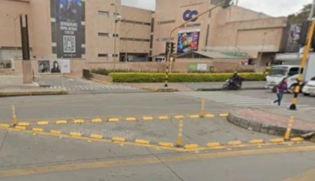 Accidente en Suba motociclista murió tras chocar con una grúa