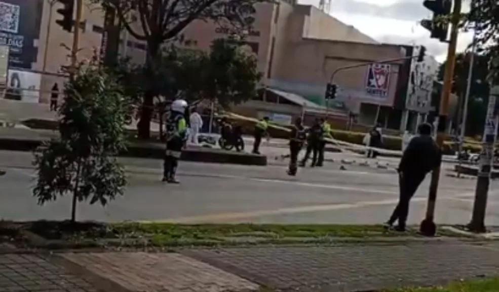 Accidente en Suba motociclista murió tras chocar con una grúa