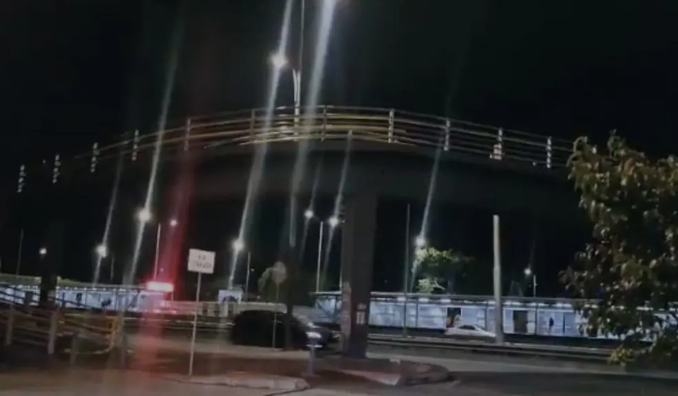 Barrios Unidos: intento de robo a militar terminó con un presunto ladrón muerto Un intento de robo a un integrante activo del Ejército Nacional en la localidad de Barrios Unidos dejó como resultado la muerte del presunto ladrón.