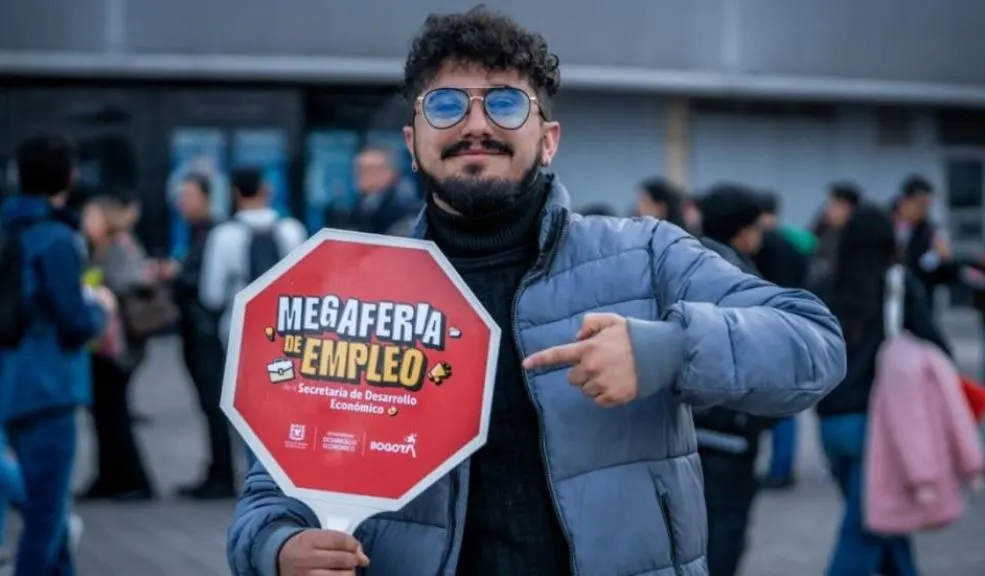 Mega Feria de Empleo en Bogotá: habrá 15.000 vacantes este 17 de octubre Bogotá ofrece 15.000 vacantes disponibles en Mega Feria Laboral este 17 de octubre en Corferias. Empresas locales y nacionales ofrecen oportunidades reales de trabajo. Le contamos los requisitos y cómo participar.