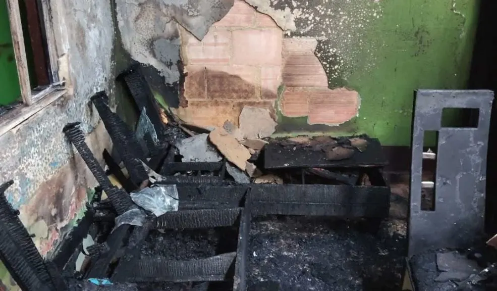 Bosa: cayó señalado de cometer el feminicidio de Paula en La Esmeralda 1 Bosa: cayó señalado de cometer el feminicidio de Paula en La Esmeralda En una vereda del municipio de Bolívar (Santander) fue capturado el presunto autor del feminicidio de Paula Andrea Quintana Quintana, ocurrido el pasado 7 de septiembre en el barrio La Esmeralda, en Bosa.