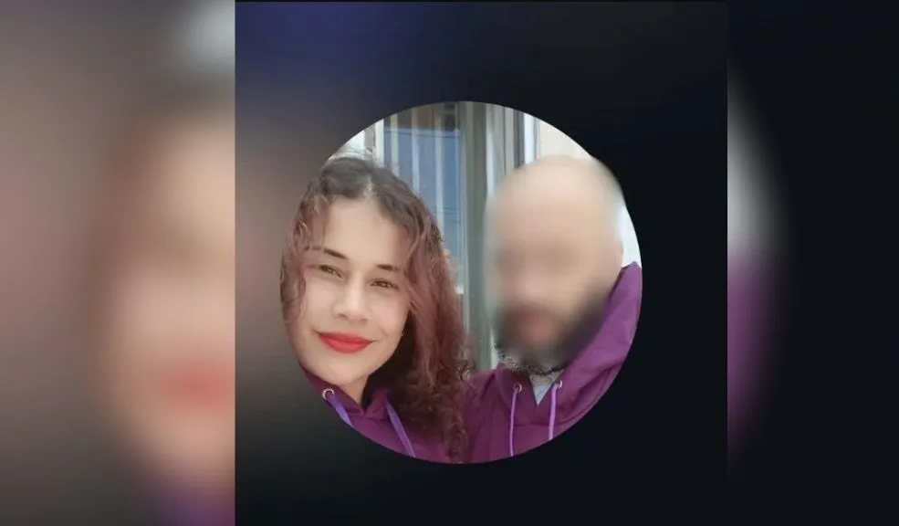 Bosa: cayó señalado de cometer el feminicidio de Paula en La Esmeralda 2 Bosa: cayó señalado de cometer el feminicidio de Paula en La Esmeralda En una vereda del municipio de Bolívar (Santander) fue capturado el presunto autor del feminicidio de Paula Andrea Quintana Quintana, ocurrido el pasado 7 de septiembre en el barrio La Esmeralda, en Bosa.