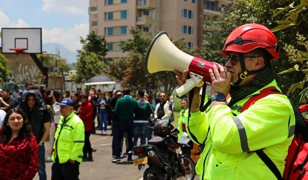 CCS solicita la inclusion de personas con discapacidad en Simulacro Nacional “Solo el 20 % de las personas con discapacidad podría evacuar sin ayuda en una emergencia. El Simulacro Nacional del 22 de octubre pondrá a prueba no solo la capacidad de reacción del país, sino también su compromiso real con la inclusión y la protección de todas las vidas.”