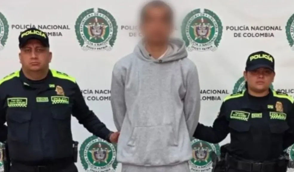 Capturan a 28 personas en Bogotá, 18 señaladas de homicidio Las autoridades de Bogotá anunciaron la captura de 28 personas, de las cuales 18 estarían involucradas en homicidios ocurridos en las localidades de San Cristóbal, Bosa, Usaquén y Kennedy.
