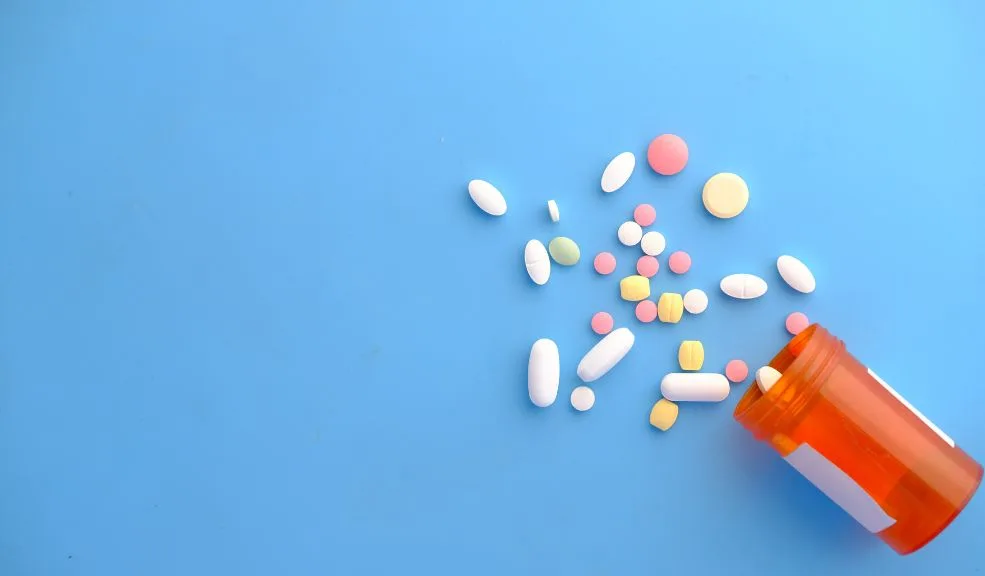 Condenada en Bogotá mujer que drogaba a hombres con medicamentos veterinarios para robarlos 1 Condenada en Bogotá mujer que drogaba a hombres con medicamentos veterinarios para robarlos La mujer es señalada de haber citado por redes sociales, drogado con medicamentos veterinarios y robado a 11 hombres.