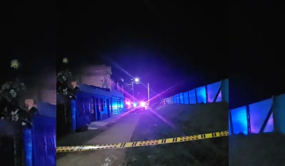 Cundinamarca: lo citaron para matarlo en Zipaquirá 1 Cundinamarca: lo citaron para matarlo en Zipaquirá En Zipaquirá, Cundinamarca, un joven fue asesinado a bala en el barrio San Miguel. Según versiones preliminares, la víctima habría sido citada por dos hombres que luego le dispararon y huyeron del lugar.