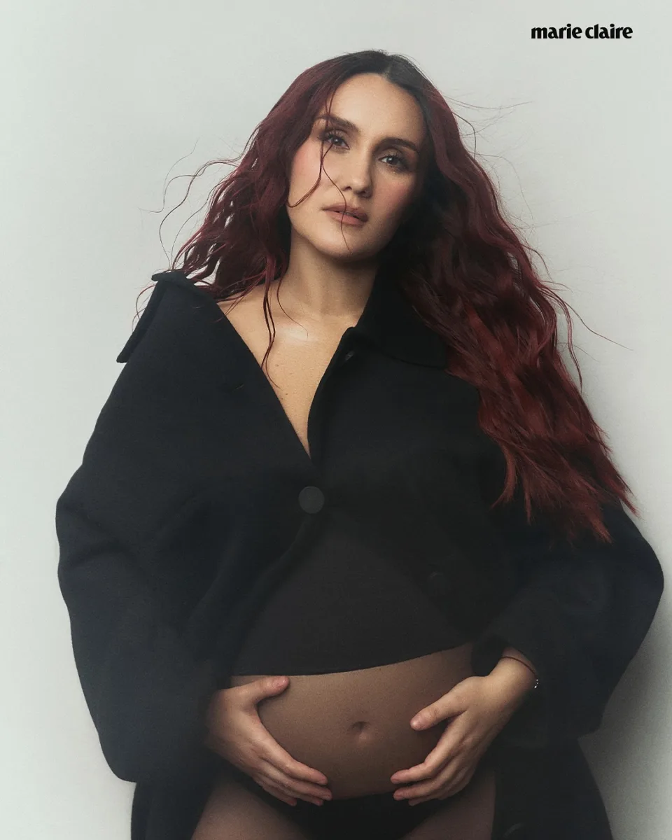 EN FOTOS: Dulce María presumió su embarazo a punto de cumplir los 40 1 EN FOTOS: Dulce María presumió su embarazo a punto de cumplir los 40 Dulce María, reconocida actriz y cantante mexicana, confirmó que está esperando a su segundo bebé y que su vida dio un giro porque la noticia la tomó por sorpresa.