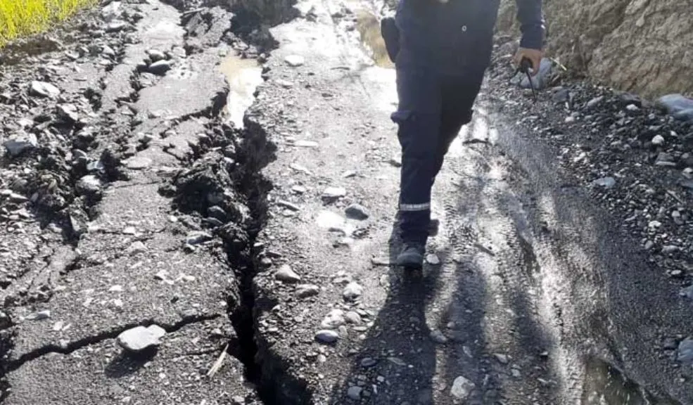 Emergencia por lluvias en Cundinamarca: 116 municipios en alerta 2 Emergencia por lluvias en Cundinamarca: 116 municipios en alerta Las intensas lluvias tienen en emergencia a Cundinamarca: deslizamientos, desbordamientos y cierres viales ponen en alerta a todo el departamento, mientras las autoridades redoblan esfuerzos para proteger a las comunidades afectadas.