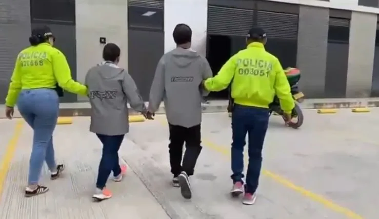 En Bosa capturan a un hombre y una mujer por abuso sexual de su hijo de 11 años.