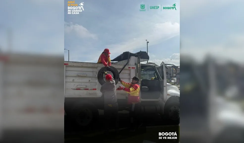 En Bosa: retiran 608 llantas en desuso en jornada de limpieza 2 En Bosa: retiran 608 llantas en desuso en jornada de limpieza Cundinamarca enfrenta emergencias por las intensas lluvias. Más de cien municipios están en alerta mientras la Gobernación coordina atención con maquinaria, albergues y apoyo humanitario para las familias afectadas por deslizamientos e inundaciones.