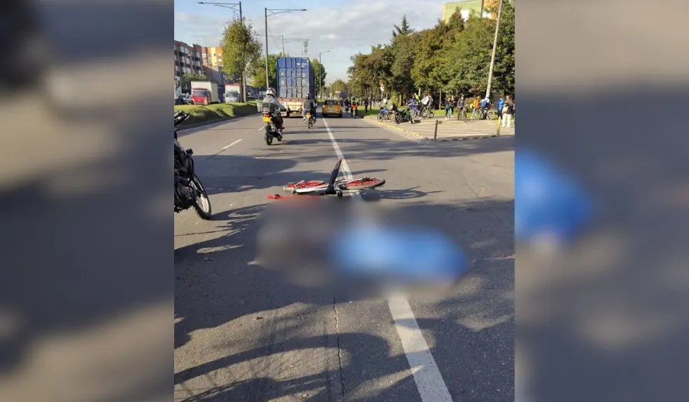 En Fontibón: se conocen más detalles del siniestro vial que cobró la vida de un biciusuario 1 En Fontibón: se conocen más detalles del siniestro vial que cobró la vida de un biciusuario Un joven ciclista de 18 años perdió la vida trágicamente en la localidad de Fontibón tras ser arrollado por un tractocamión.