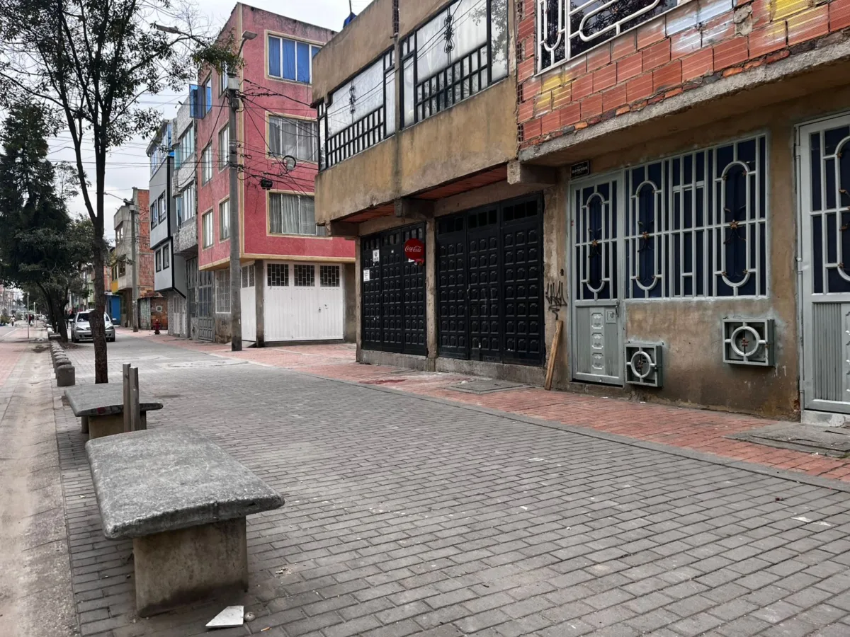 En Kennedy: delincuentes persiguieron a un hombre para matarlo en vía pública 1 En Kennedy delincuentes persiguieron a un hombre para matarlo en vía pública