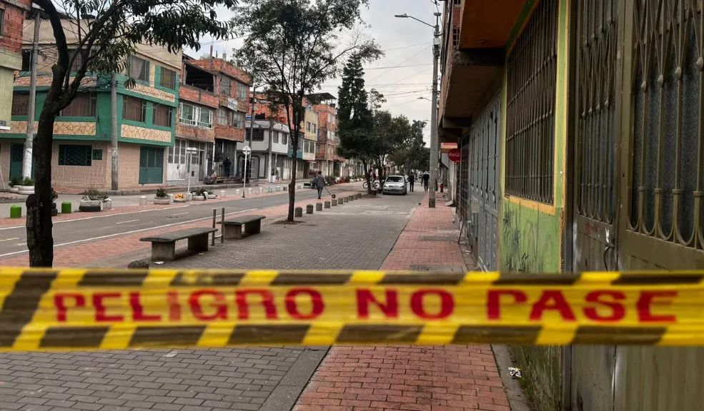 En Kennedy delincuentes persiguieron a un hombre para matarlo en vía pública