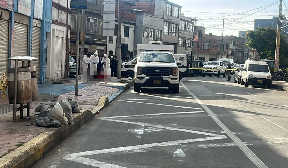 En Los Mártires un hombre fue asesinado a bala frente a su esposa