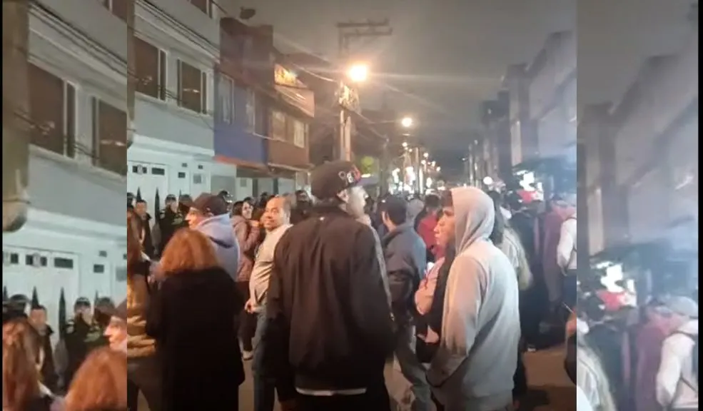En Tunjuelito: adulto mayor habría abusado de una menor El pasado primero de octubre, en el barrio Fátima de Tunjuelito, la comunidad intentó linchar a un hombre de 60 años acusado de abusar de una menor de 13. El padre de la víctima habló con Q’HUBO Bogotá e hizo un llamado a las autoridades para que aceleren el proceso y la orden de captura contra el sujeto.