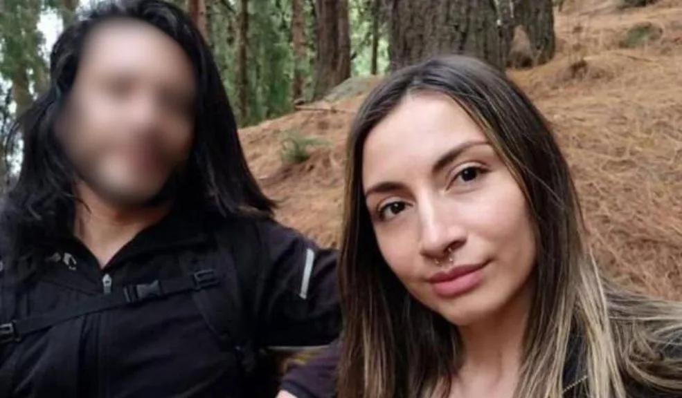 En libertad el sujeto que atacó con hacha a su pareja En las últimas horas se conoció que el hombre señalado de haber atacado con un hacha a su pareja sentimental en Bogotá, en la madrugada del 17 de octubre de 2020, quedó en libertad por vencimiento de términos.