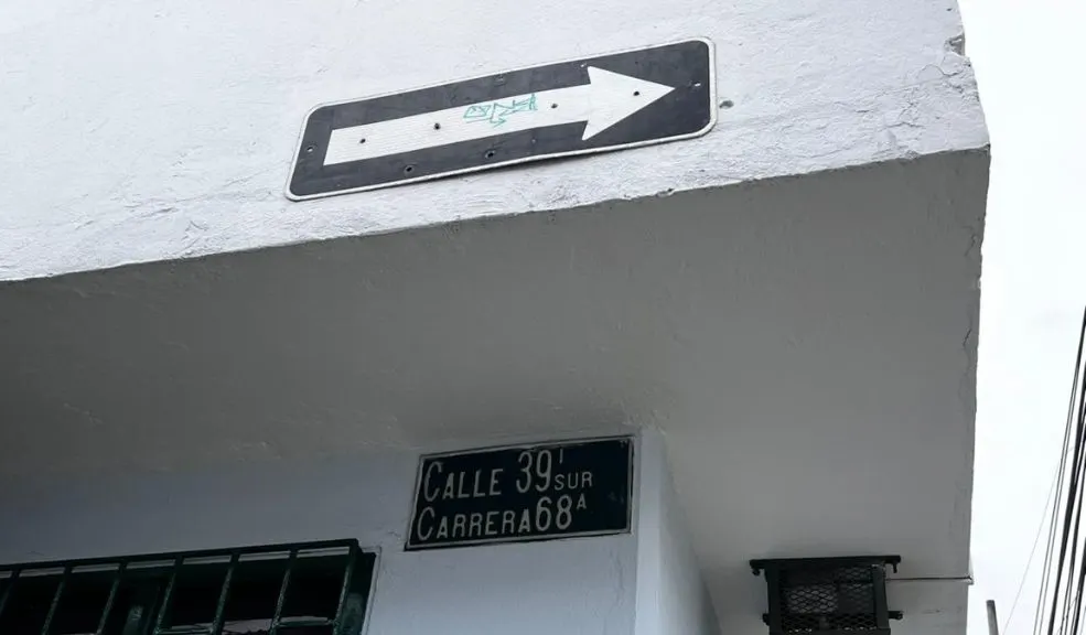 Kennedy: indignación en Alquería La Fragua por el asesinato de Freddy, un reciclador Consternación en el barrio Alquería La Fragua (Kennedy) por el asesinato de Freddy, un reciclador muy apreciado por la comunidad. Las autoridades ya se encuentran investigando el caso.