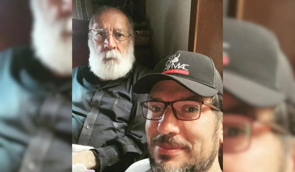 Falleció Gustavo Angarita: la televisión colombiana está de luto 2 Falleció Gustavo Angarita: la televisión colombiana está de luto La televisión colombiana está de luto por la partida de Gustavo Angarita, uno de sus pioneros y actores más influyentes desde hace un poco más de 60 años, cuando hizo su primera aparición en la pantalla chica. Su hijo, Gustavo Jr., habló sobre “su gatito”, como cariñosamente le decía, con amor y admiración.