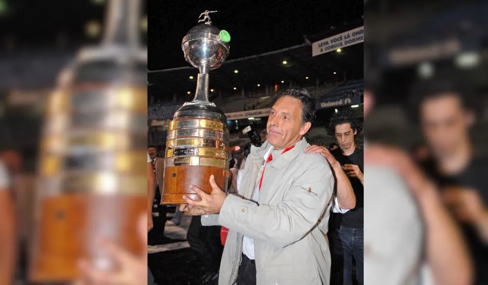 Murió a los 69 años Miguel Ángel Russo, técnico campeón con Millonarios y otros clubes argentinos 1 Murió a los 69 años Miguel Ángel Russo, técnico campeón con Millonarios y otros clubes argentinos El fútbol sudamericano está de luto: falleció a los 69 años el argentino Miguel Ángel Russo, recordado por dirigir a gigantes como Boca Juniors y San Lorenzo. En Colombia fue campeón con Millonarios.