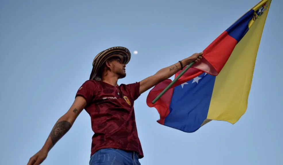 Migrante venezolano, reclame su Permiso por Protección Temporal (PPT) y construya un futuro estable en Colombia 1 Migrante venezolano, reclame su Permiso por Protección Temporal (PPT) y construya un futuro estable en Colombia Migración Colombia realizará una nueva jornada especial de entrega del Permiso por Protección Temporal (PPT) para migrantes venezolanos en Bogotá, entre el 23 y el 25 de octubre de 2025.