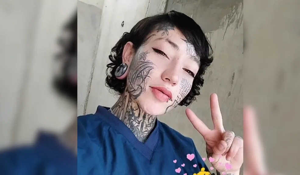 Mujer denuncia que su agresor condenado la sigue acosando 3 Mujer denuncia que su agresor condenado la sigue acosando Lina Marcela Tovar Garay, de 28 años, vive atemorizada y denuncia la inacción judicial frente al constante acoso y violencia intrafamiliar por parte de su expareja.