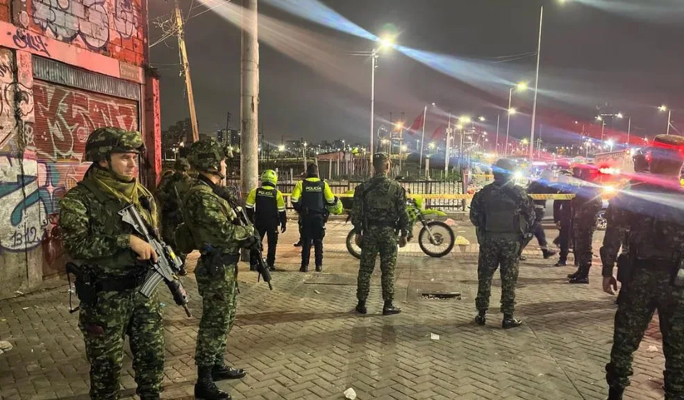 Atentado en Ciudad Bolívar: lanzan artefacto explosivo contra el CAI Santo Domingo 1 Atentado en Ciudad Bolívar: lanzan artefacto explosivo contra el CAI Santo Domingo