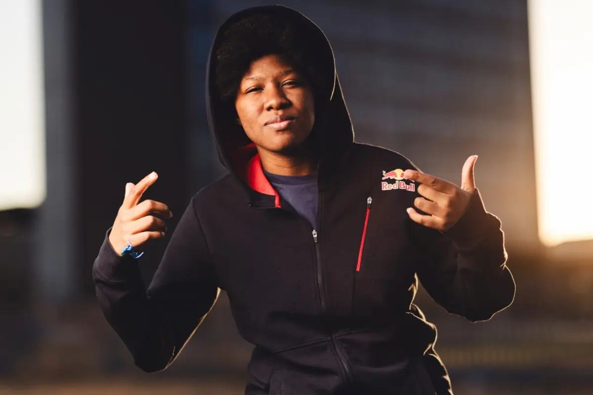 En Bogotá: Lokillo y Martihea competirán por el supercampeonato de Red Bull Batalla '5 vidas' 5 En Bogotá: Lokillo y Martihea competirán por el supercampeonato de Red Bull Batalla '5 vidas' La gran final de la Red Bull Batalla '5 vidas' se disputará este sábado en el parque Mundo Aventura de Bogotá. El duelo por el supercampeonato será protagonizado por dos figuras colombianas: Marithea y Lokillo. Descubre aquí todos los detalles de la jornada.