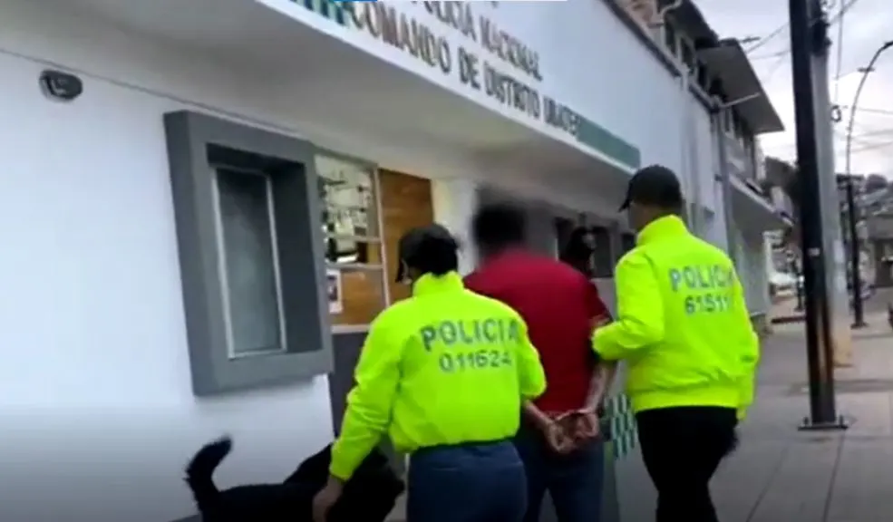 En Ubaté: capturan a seis integrantes de la banda 'Los del Parche' por microtráfico 3 En Ubaté: capturan a seis integrantes de la banda 'Los del Parche' por microtráfico Seis presuntos integrantes de la banda de microtráfico 'Los del Parche' fueron capturados en Ubaté, Cundinamarca, tras una investigación de ocho meses liderada por la Policía Nacional y la Fiscalía.