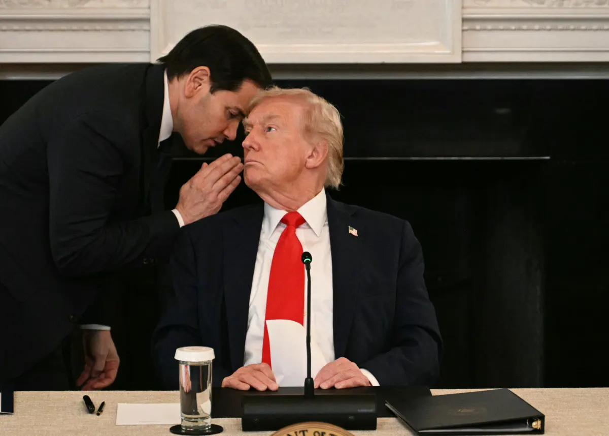 Trump anunció que Israel y Hamás firmaron una primera fase de acuerdo de paz El presidente de Estados Unidos, Donald Trump, anunció que Israel y Hamás han acordado la liberación de secuestrados y la retirada de tropas, como un primer paso dentro del plan de paz.