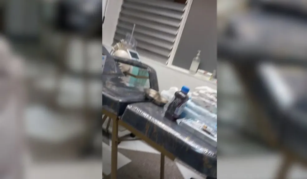 Tres mujeres judicializadas por intervenciones estéticas clandestinas en Medellín 2 Tres mujeres judicializadas por intervenciones estéticas clandestinas en Medellín Capturaron a tres mujeres en Medellín por realizar procedimientos estéticos sin ser profesionales, dejando a varias pacientes con graves lesiones y deformidades.