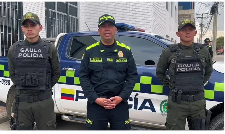 Sujeto robó el celular de una mujer y la extorsionaba con sus fotos privadas El sujeto fue detenido en flagrancia por el GAULA en el municipio de Cota, justo cuando pretendía recibir $900.000. Las imágenes las obtuvo de un celular que le había sido hurtado a la víctima.