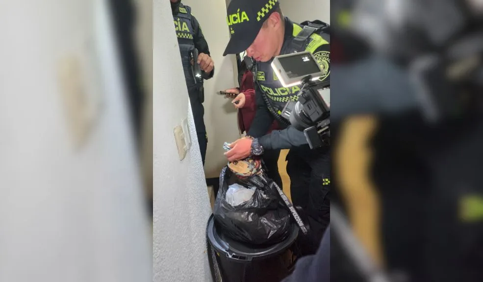 En Ciudad Bolívar: dos capturados por usar una barbería como centro de distribución de drogas 2 En Ciudad Bolívar: dos capturados por usar una barbería como centro de distribución de drogas En el sector de Madelena, Ciudad Bolívar, las autoridades desmantelaron un punto de distribución de drogas que operaba bajo la fachada de una barbería.